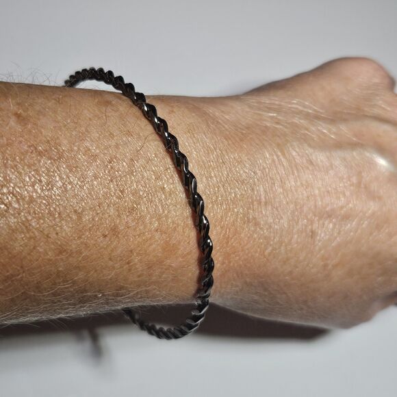 Vintage Dark Silver Tone Flattened Twist Design Bangle Bracelet 8.25" - Picture 7 of 15